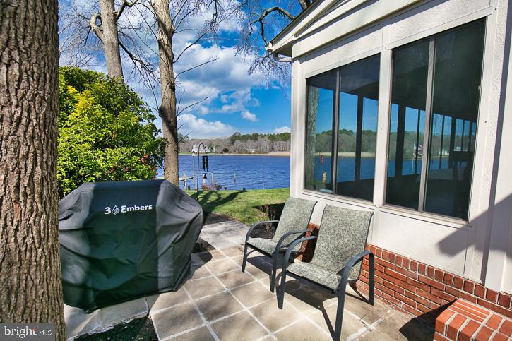1124 Riverside Drive Salisbury, MD 21801 - Photo 55 of 83 side patio too!