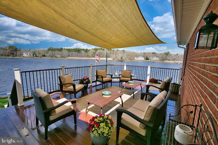 1124 Riverside Drive Salisbury, MD 21801 - Photo 57 of 83 shade cover on or cover off, enjoy this view!