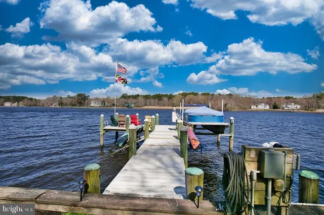 $895,000 | 1124 Riverside Drive, Salisbury, MD 21801