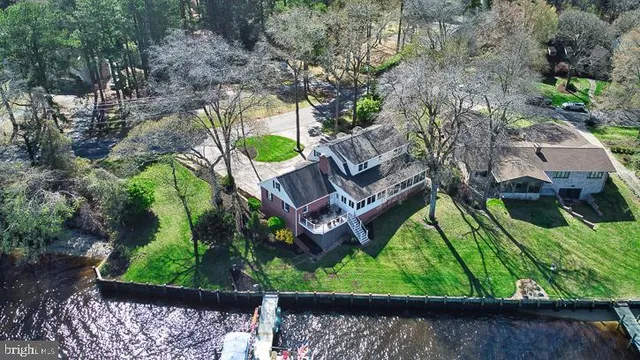 $895,000 | 1124 Riverside Drive, Salisbury, MD 21801