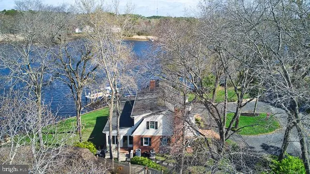 $895,000 | 1124 Riverside Drive, Salisbury, MD 21801