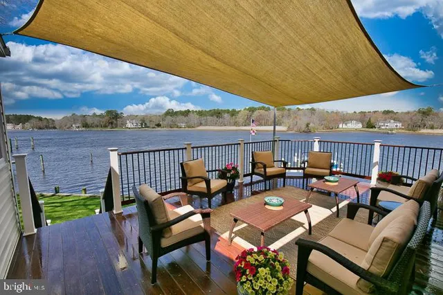 $895,000 | 1124 Riverside Drive, Salisbury, MD 21801