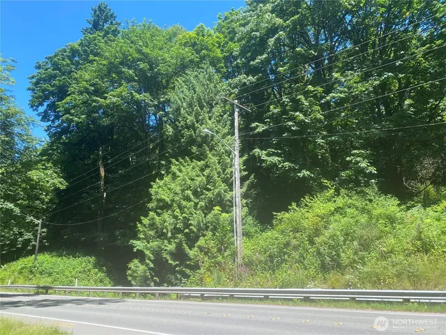 $1,890,000 | 72 Lakemont Boulevard Southeast, Bellevue, WA 98006