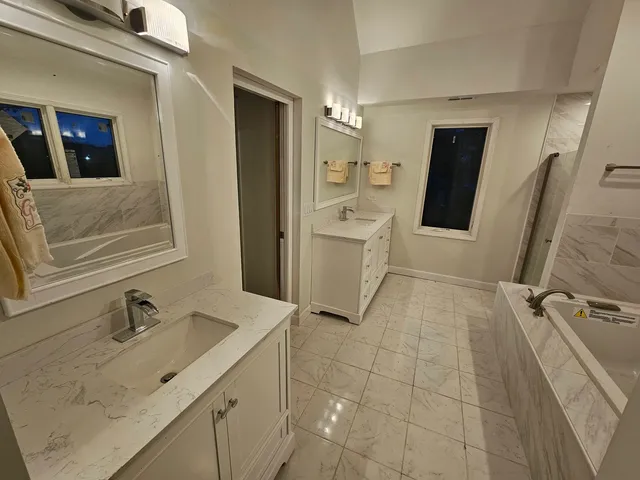 $899,900 | 30 Danada Drive, Wheaton, IL 60189