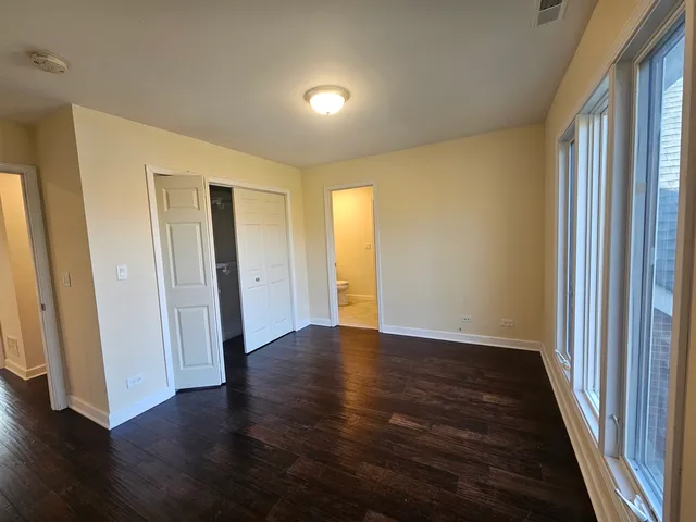 $899,900 | 30 Danada Drive, Wheaton, IL 60189