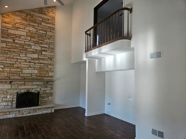 $899,900 | 30 Danada Drive, Wheaton, IL 60189