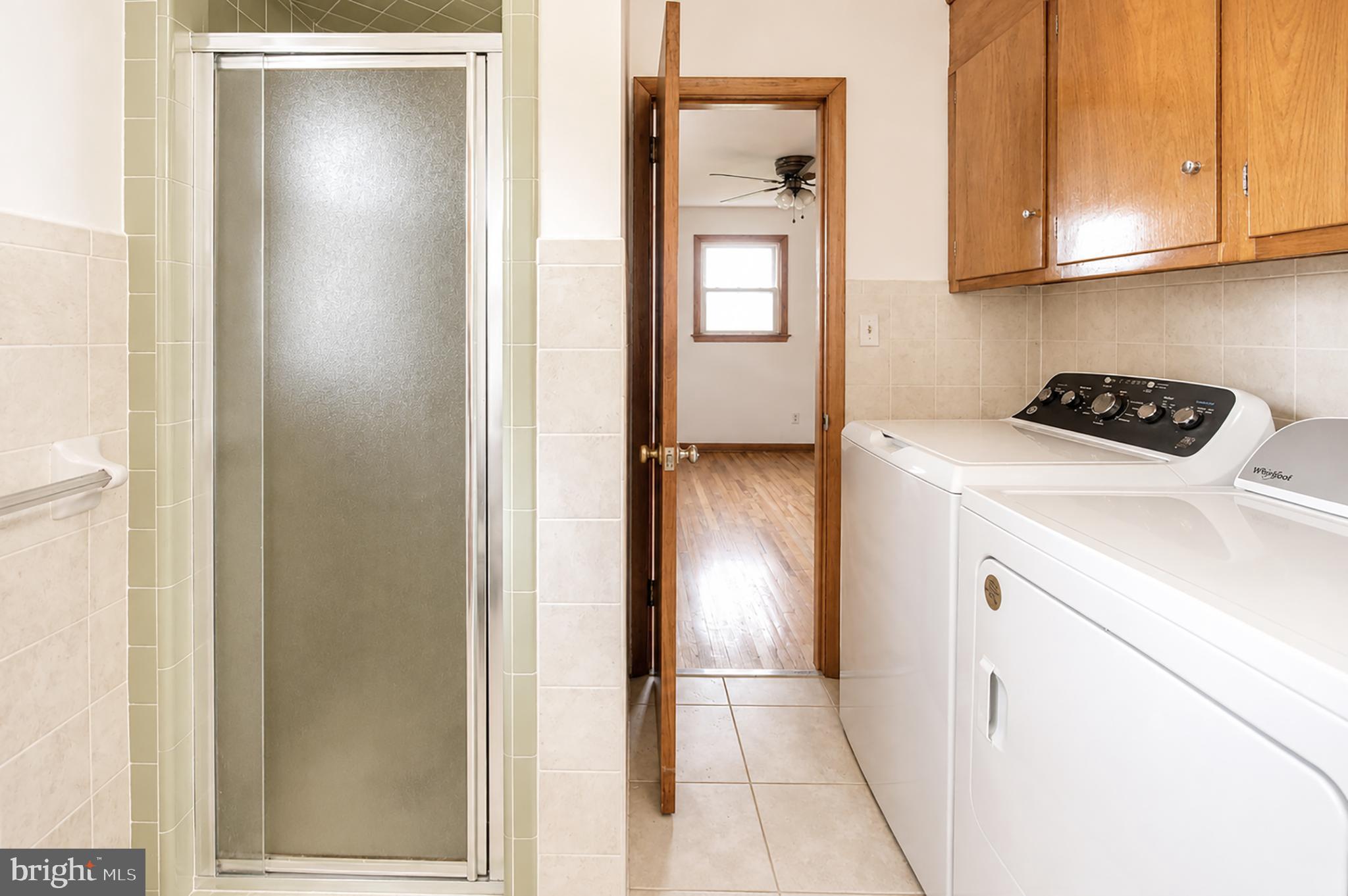 157 Canhouse Road Elmer, NJ 08318 - Photo 27 of 79 Bathroom #2 view into Primary Bedroom