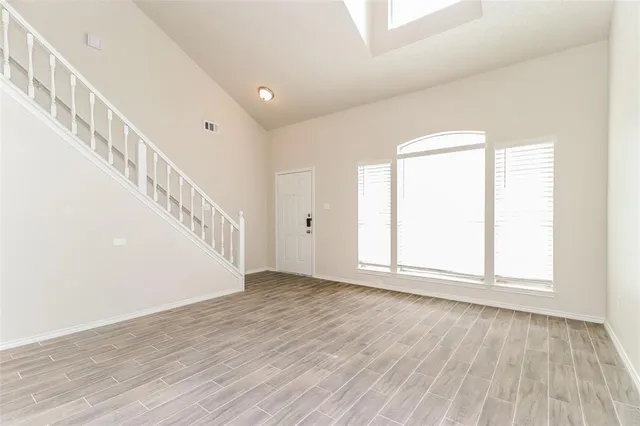 $2,550 | 2321 Cromwell Drive, Arlington, TX 76018