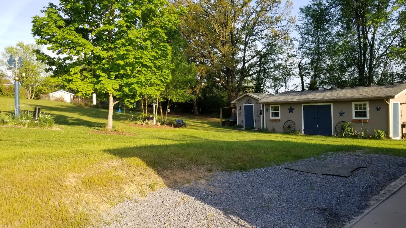 595 Broyles Road Spring City, TN 37381 - Photo 50 of 60 20210427_190934 (Medium)