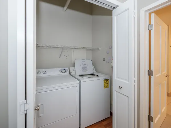 $249,000 | 125 South Kalamazoo Mall, Unit 605, Kalamazoo, MI 49007