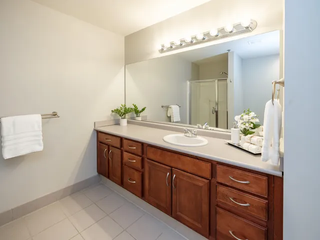 $249,000 | 125 South Kalamazoo Mall, Unit 605, Kalamazoo, MI 49007