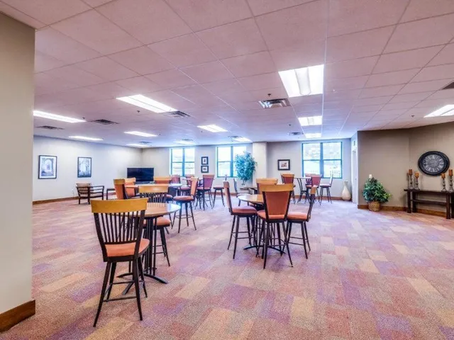 $249,000 | 125 South Kalamazoo Mall, Unit 605, Kalamazoo, MI 49007