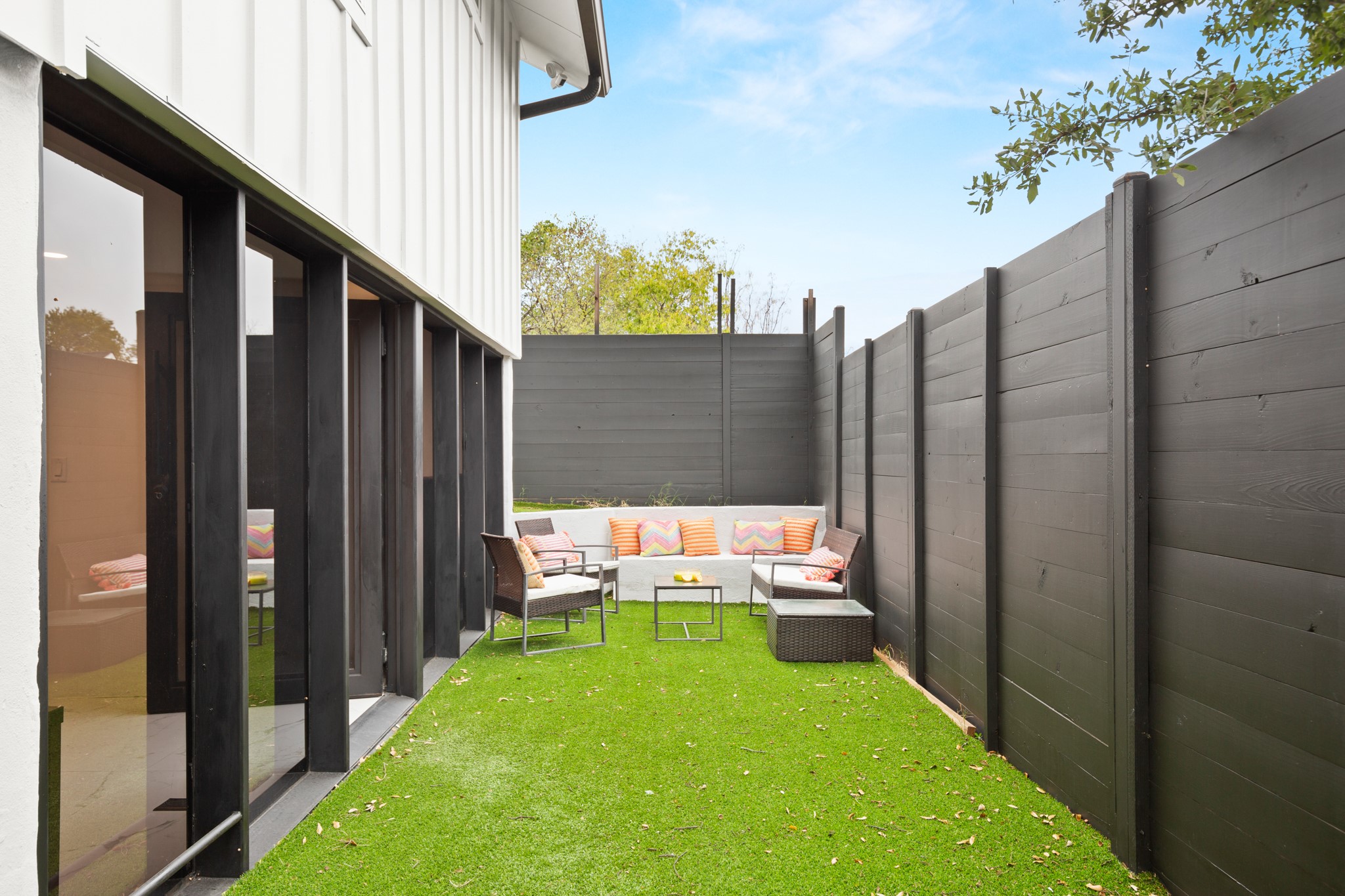 2416 East 10th Street Austin, TX 78702 - Photo 22 of 38 a view of yard from deck