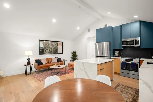 $700,000 | 2416 East 10th Street, Austin, TX 78702