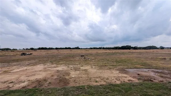 $498,999 | 235 Private Rd Point, Unit 5440, Point, TX 75472