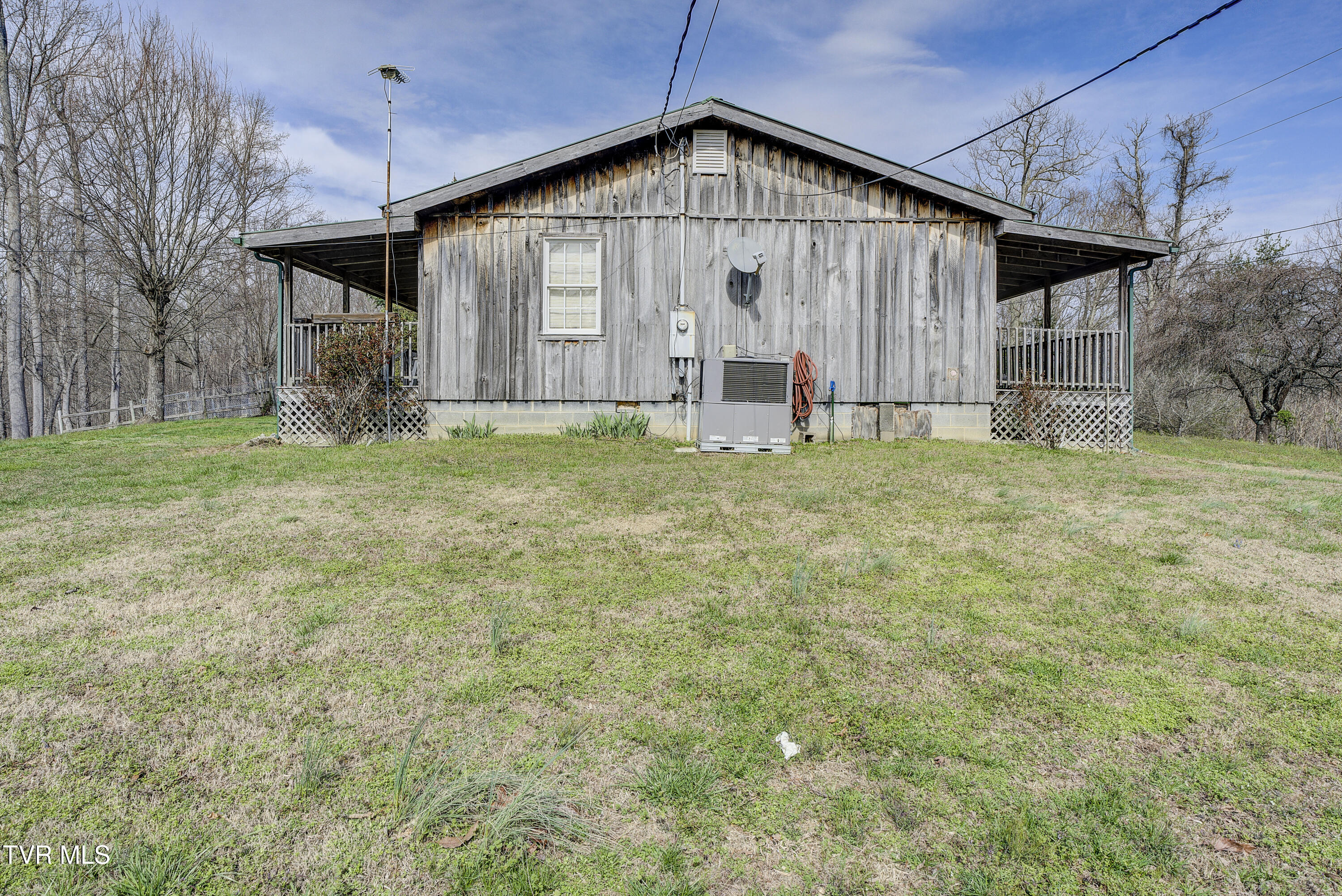 1820 Frank Roberts Road Afton, TN 37616 - Photo 9 of 63 FrankRoberts-5