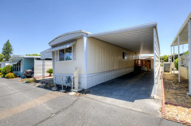 $65,200 | 1724 Minnewawa Avenue, Unit 227, Clovis, CA 93612