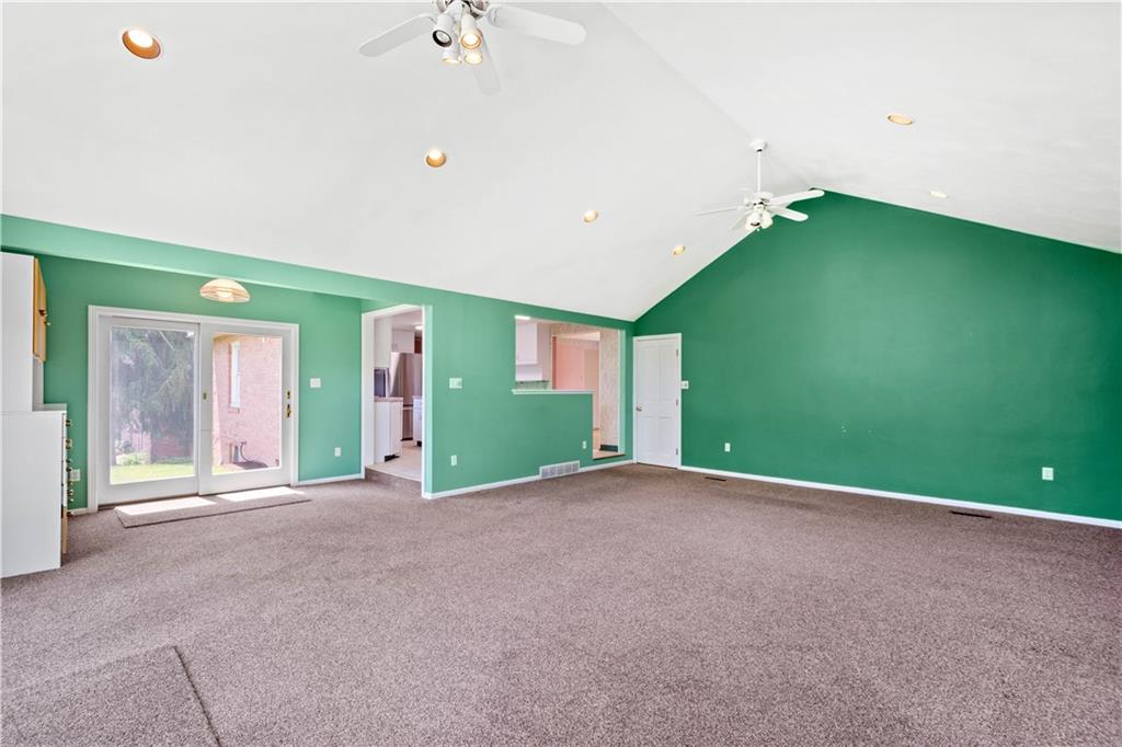 1308 Rolling Meadow Road Pittsburgh, PA 15241 - Photo 11 of 25 Gallery Image 11