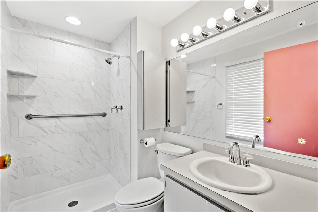 1308 Rolling Meadow Road Pittsburgh, PA 15241 - Photo 15 of 25 Gallery Image 15