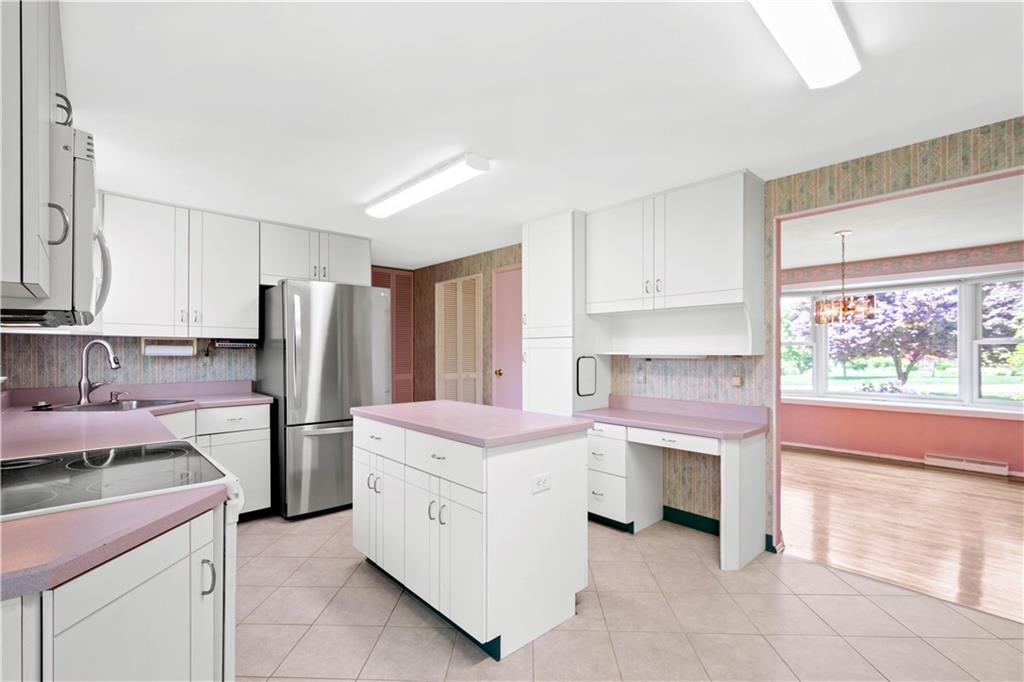 1308 Rolling Meadow Road Pittsburgh, PA 15241 - Photo 7 of 25 Gallery Image 7