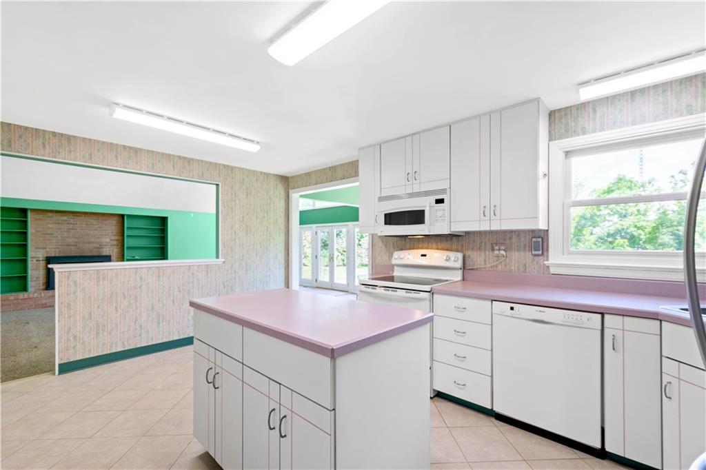 1308 Rolling Meadow Road Pittsburgh, PA 15241 - Photo 8 of 25 Gallery Image 8