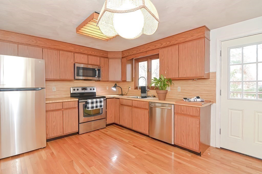 110 Bramblebush Road Stoughton, MA 02072 - Photo 14 of 29 Gallery Image 14