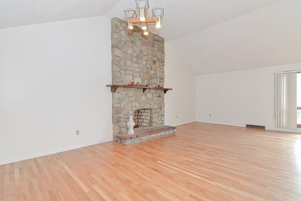 110 Bramblebush Road Stoughton, MA 02072 - Photo 6 of 29 Gallery Image 6