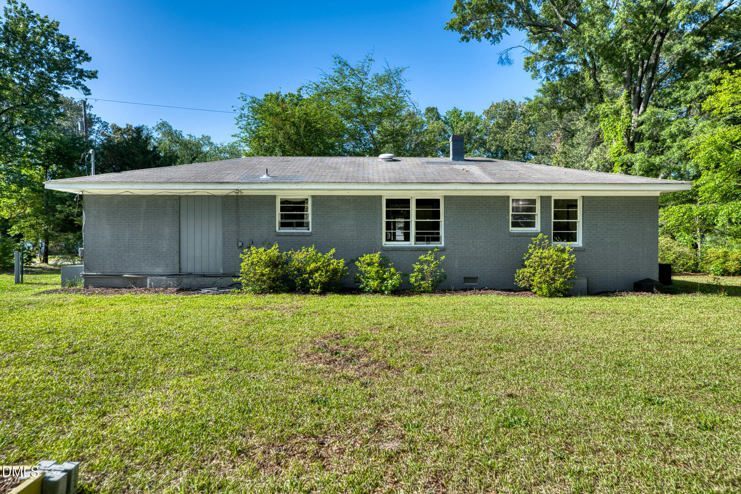 356 Holland Road Smithfield, NC 27577 - Photo 25 of 27 24 -356 holland dr, exterior