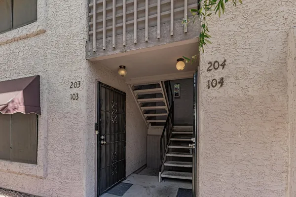 $1,350 | 1077 West 1st Street, Unit 203, Tempe, AZ 85281