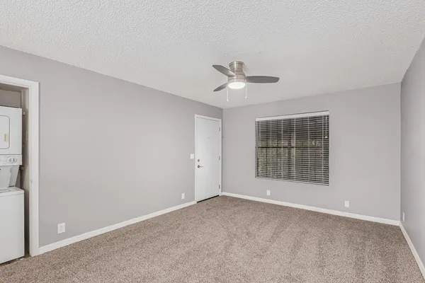 $1,350 | 1077 West 1st Street, Unit 203, Tempe, AZ 85281
