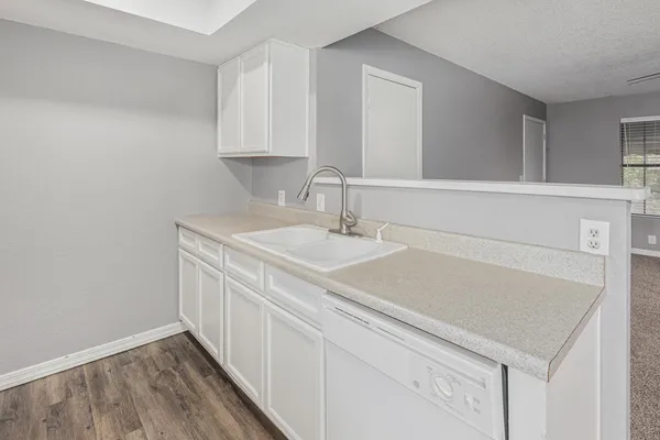 $1,350 | 1077 West 1st Street, Unit 203, Tempe, AZ 85281