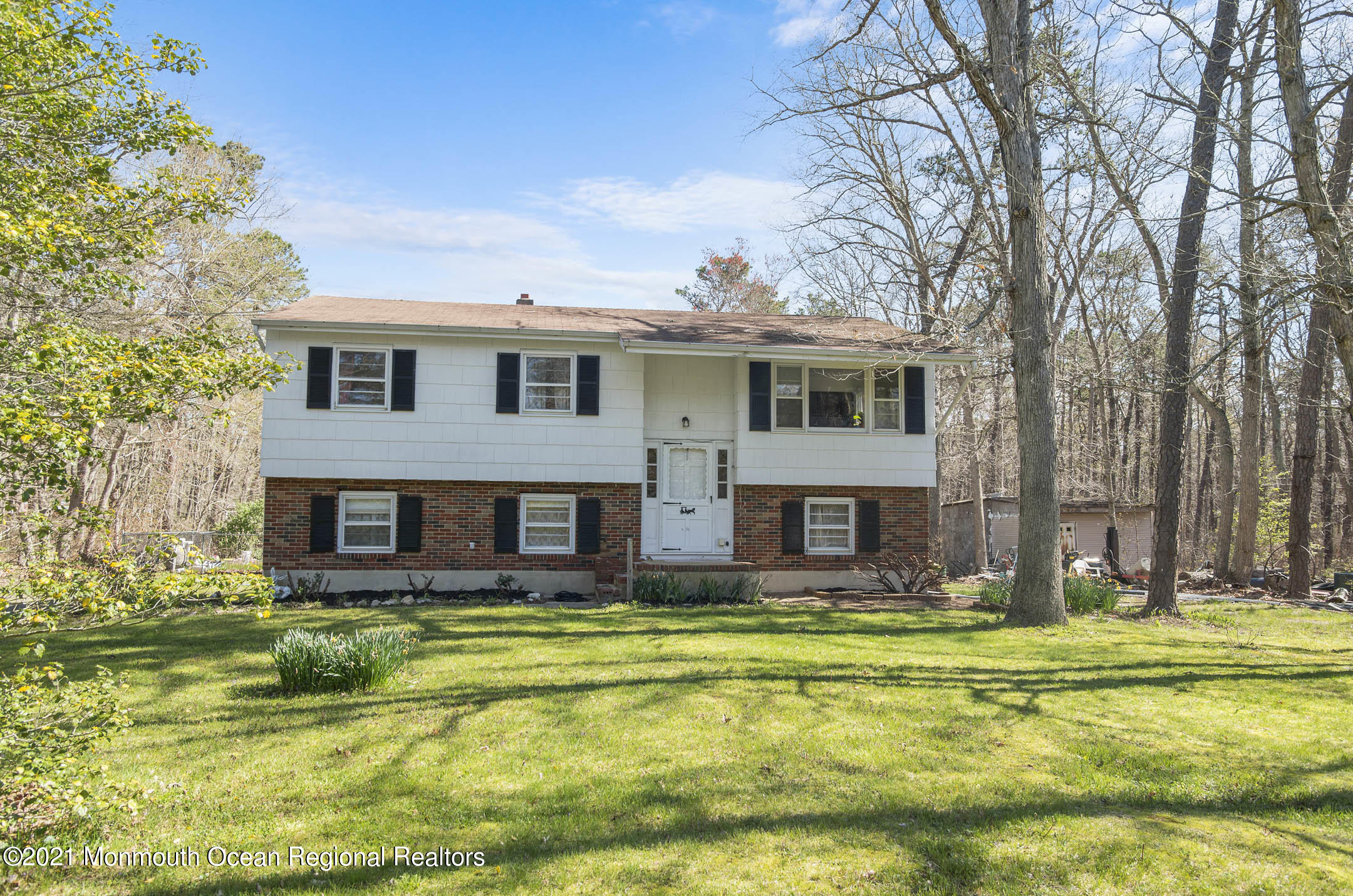 983 Toms River Road Jackson, NJ 08527 - Photo 2 of 23 Front