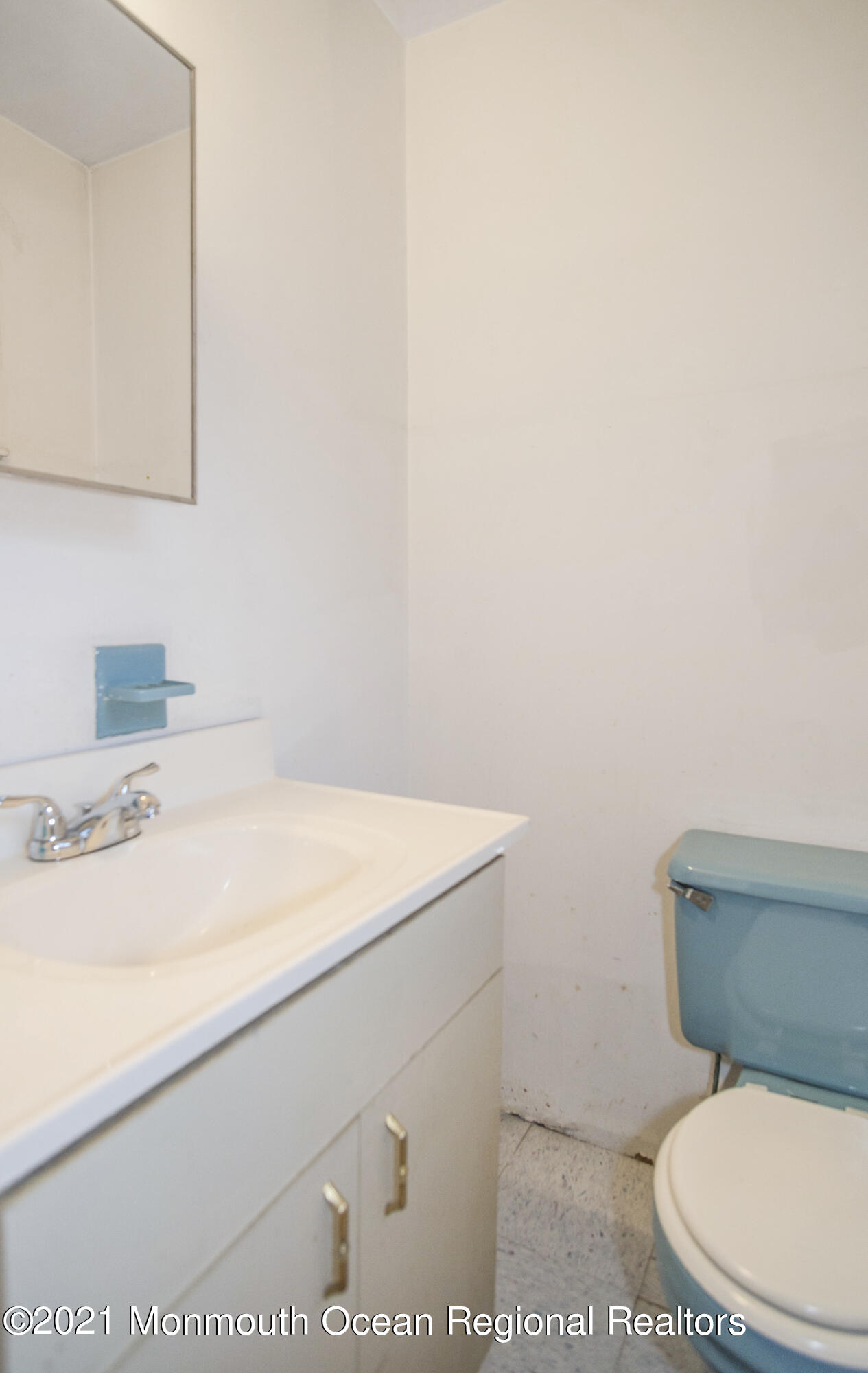 983 Toms River Road Jackson, NJ 08527 - Photo 16 of 23 Half Bath