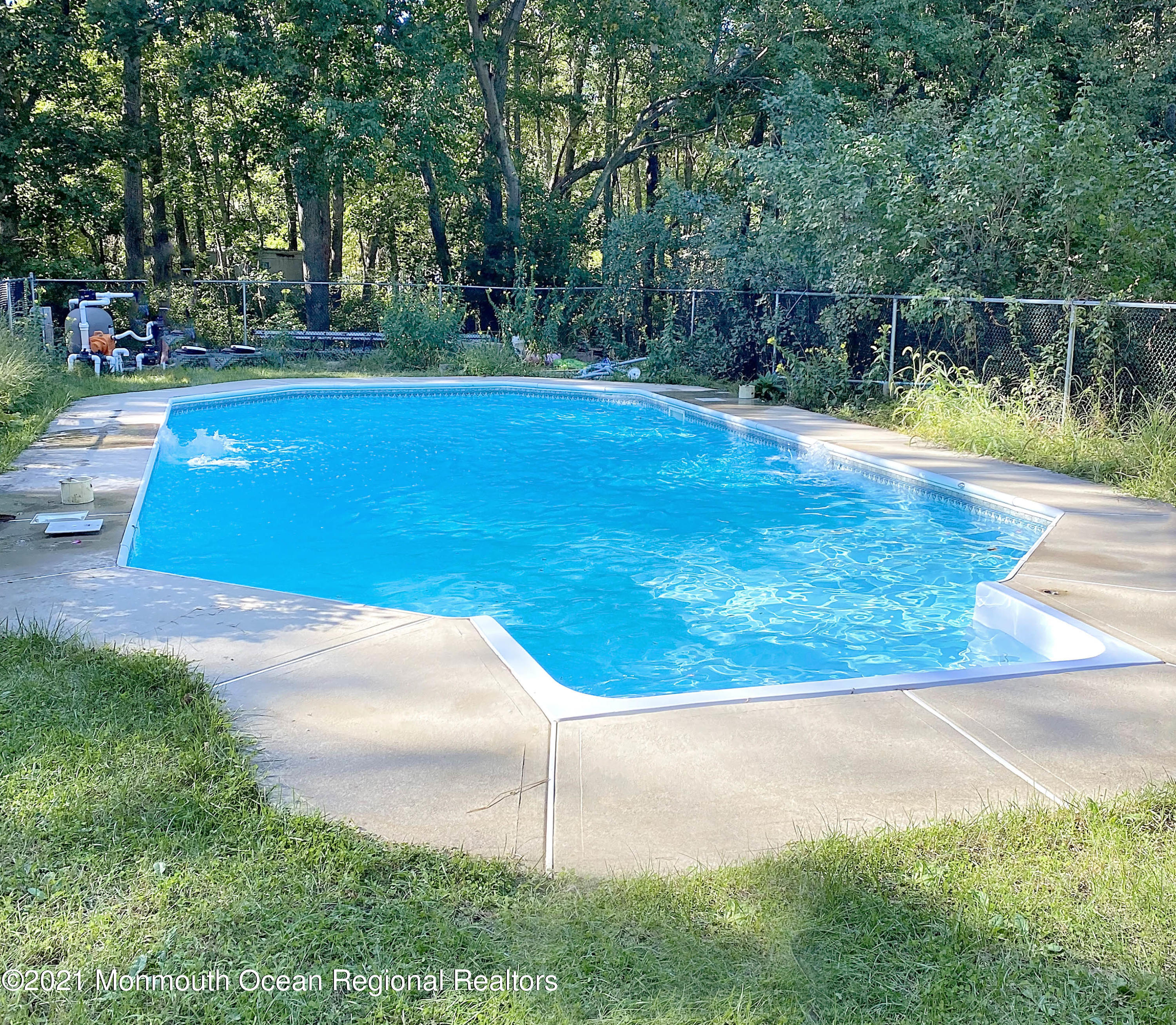 983 Toms River Road Jackson, NJ 08527 - Photo 20 of 23 Pool