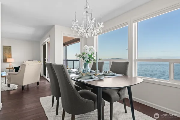 $834,000 | 2200 Alki Avenue Southwest, Unit 203, Seattle, WA 98116