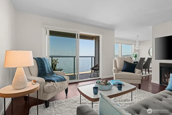 $834,000 | 2200 Alki Avenue Southwest, Unit 203, Seattle, WA 98116
