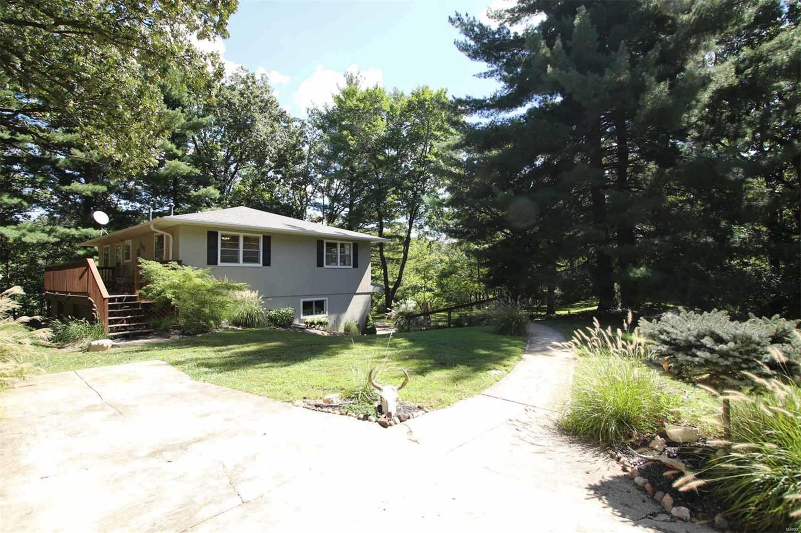 8559 Possum Hill Road Worden, IL 62097 - Photo 4 of 48