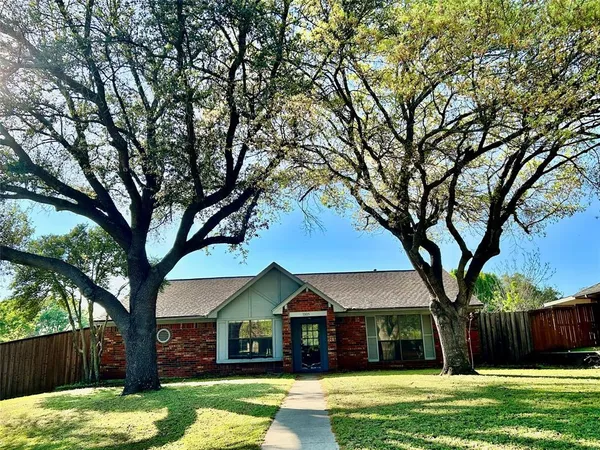 $2,395 | 7305 Augusta Circle, Plano, TX 75025