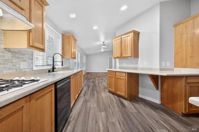 $355,000 | 24 Leisure Park Circle, Santa Rosa, CA 95401