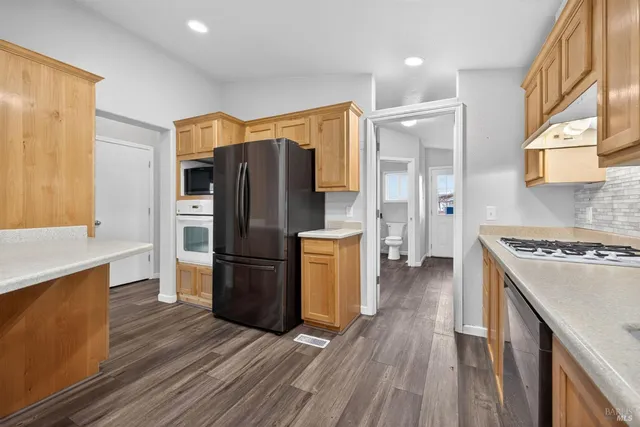 $355,000 | 24 Leisure Park Circle, Santa Rosa, CA 95401