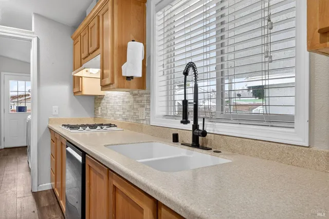 $355,000 | 24 Leisure Park Circle, Santa Rosa, CA 95401