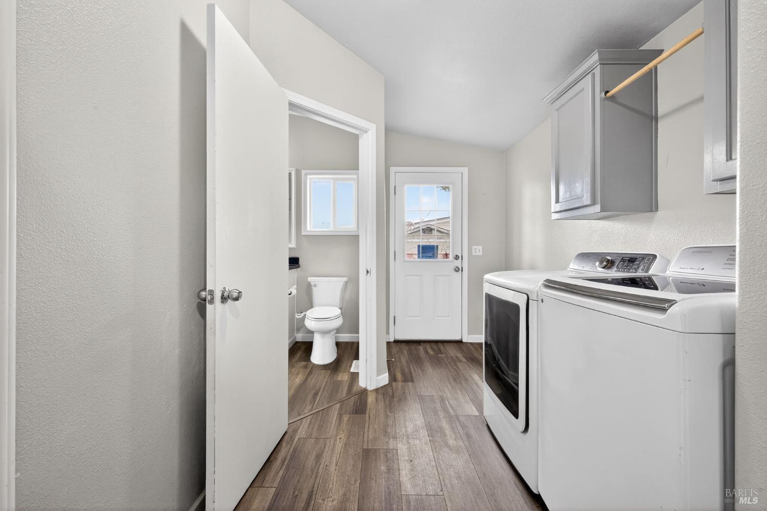 24 Leisure Park Circle Santa Rosa, CA 95401 - Photo 27 of 42