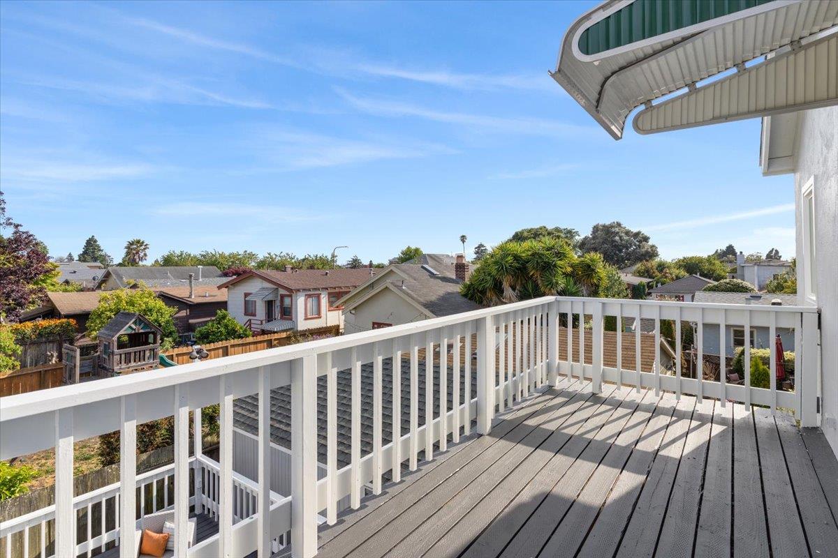 1306 Channing Way Berkeley, CA 94702 - Photo 31 of 42 a view of a balcony with wooden floor and city view