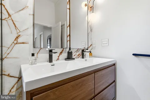 $699,900 | 1328 Maryland Avenue Northeast, Unit 2, Washington, DC 20002