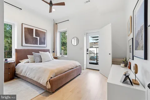 $699,900 | 1328 Maryland Avenue Northeast, Unit 2, Washington, DC 20002