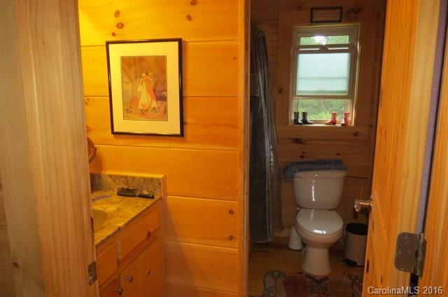 7275 Poors Ford Road Rutherfordton, NC 28139 - Photo 10 of 24 a bathroom with a toilet