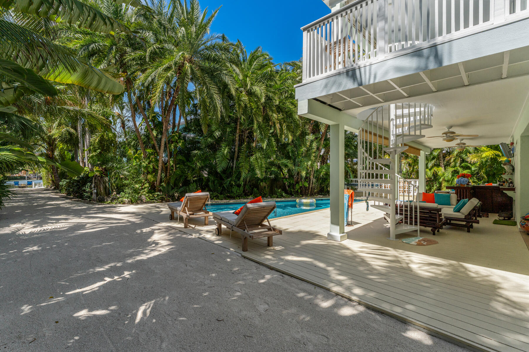 79 Jean La Fitte Drive Key Largo, FL 33037 - Photo 16 of 62 Sandy Lane from front to pool area