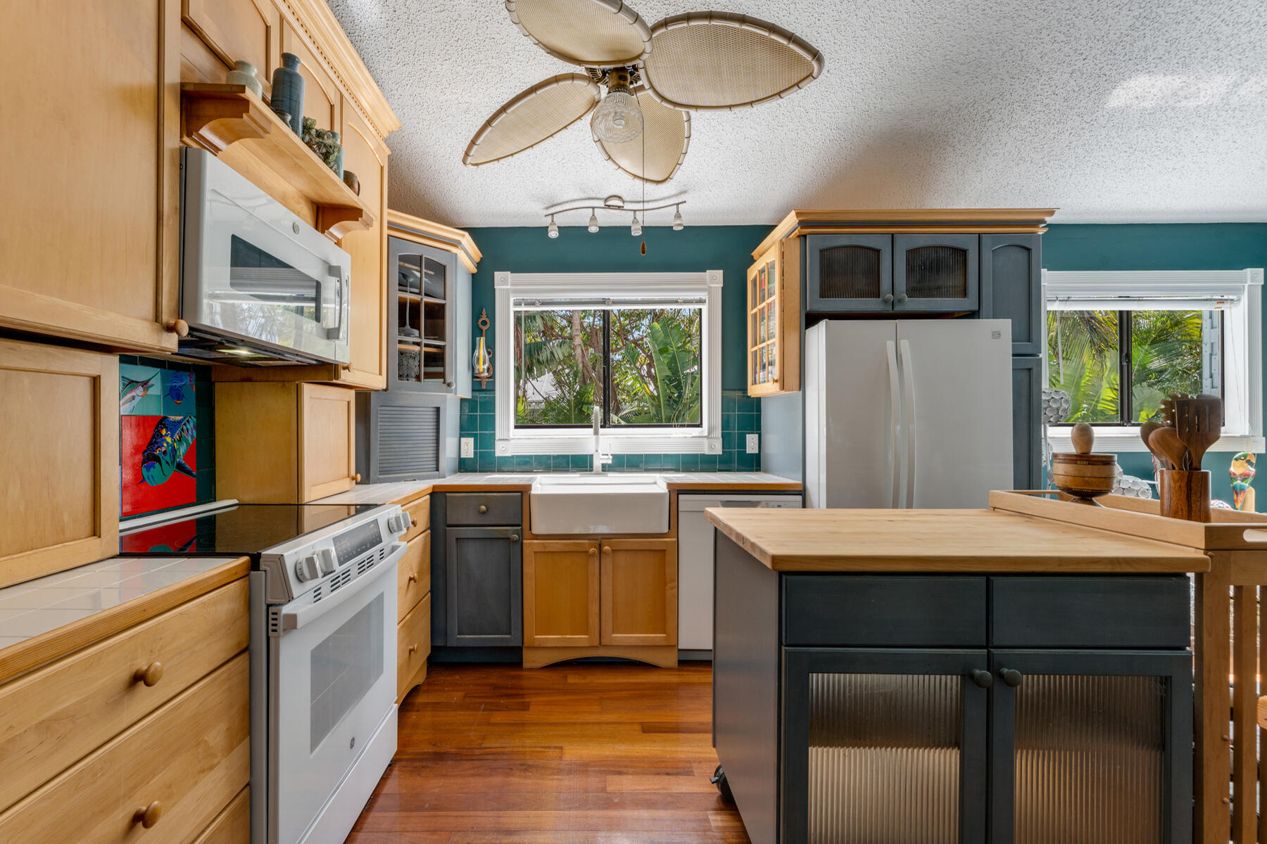79 Jean La Fitte Drive Key Largo, FL 33037 - Photo 27 of 62 Custom hardwood cabinets