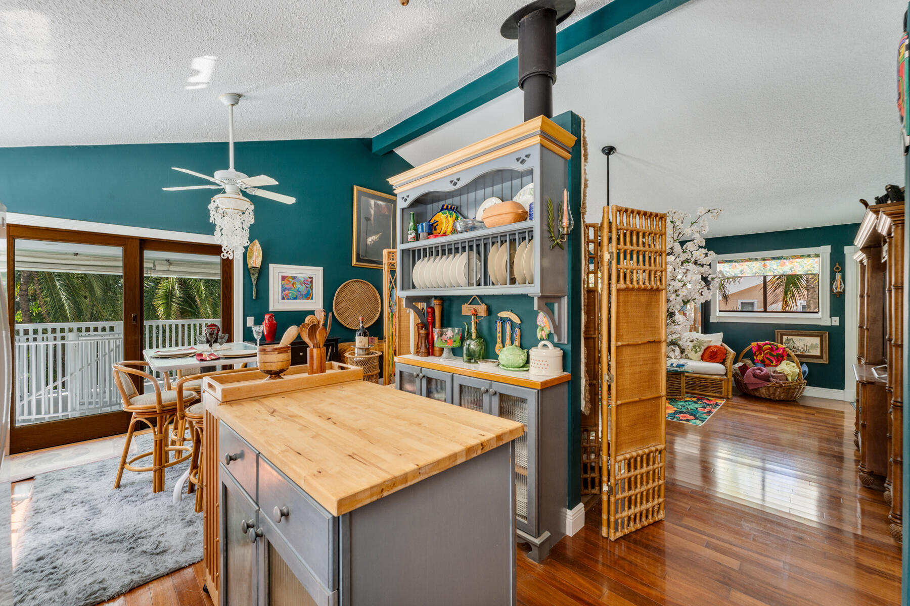 79 Jean La Fitte Drive Key Largo, FL 33037 - Photo 28 of 62 Kitchen/dining to living view