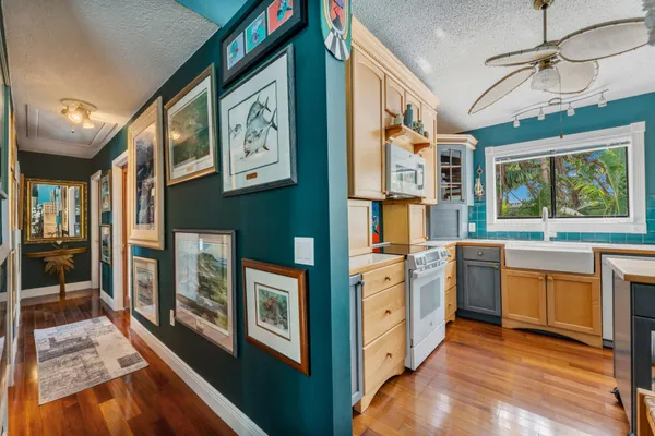 $1,749,000 | 79 Jean La Fitte Drive, Key Largo, FL 33037